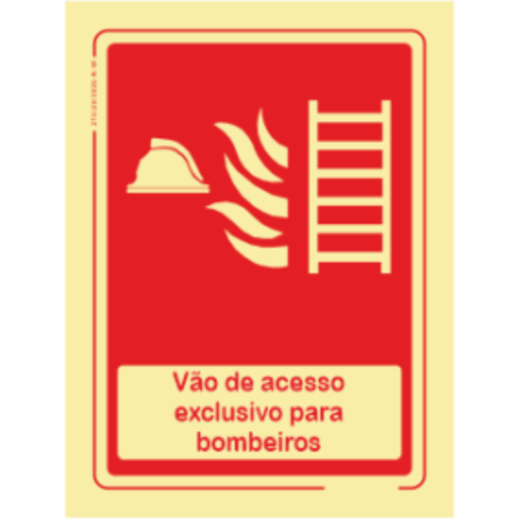 Segurança Contra Incêndio - "Vão de acesso exclusivo para bombeiros"